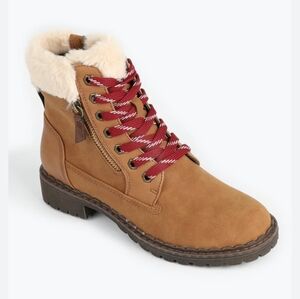 NWOT Maurices SuperCush Faux Fur Hicker Boot